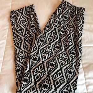Black and Ivory Patterned Leggings